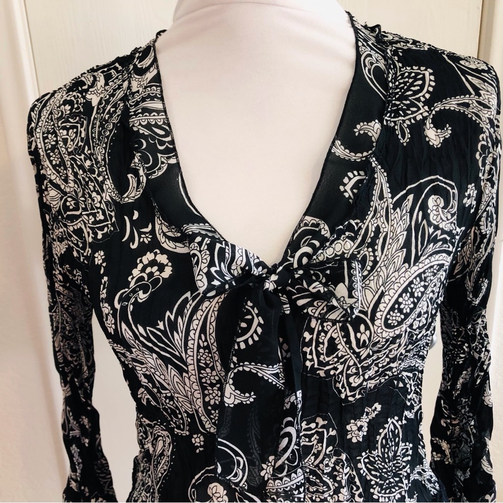 EUC Robbie Bee paisley blouse - Picture 4 of 7
